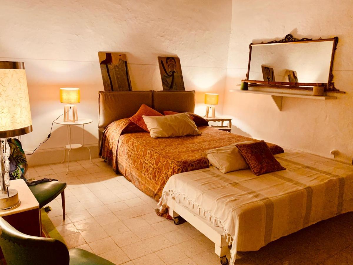 Casette Rosse Nel Borgo Medievale Di Fossanova Apartment